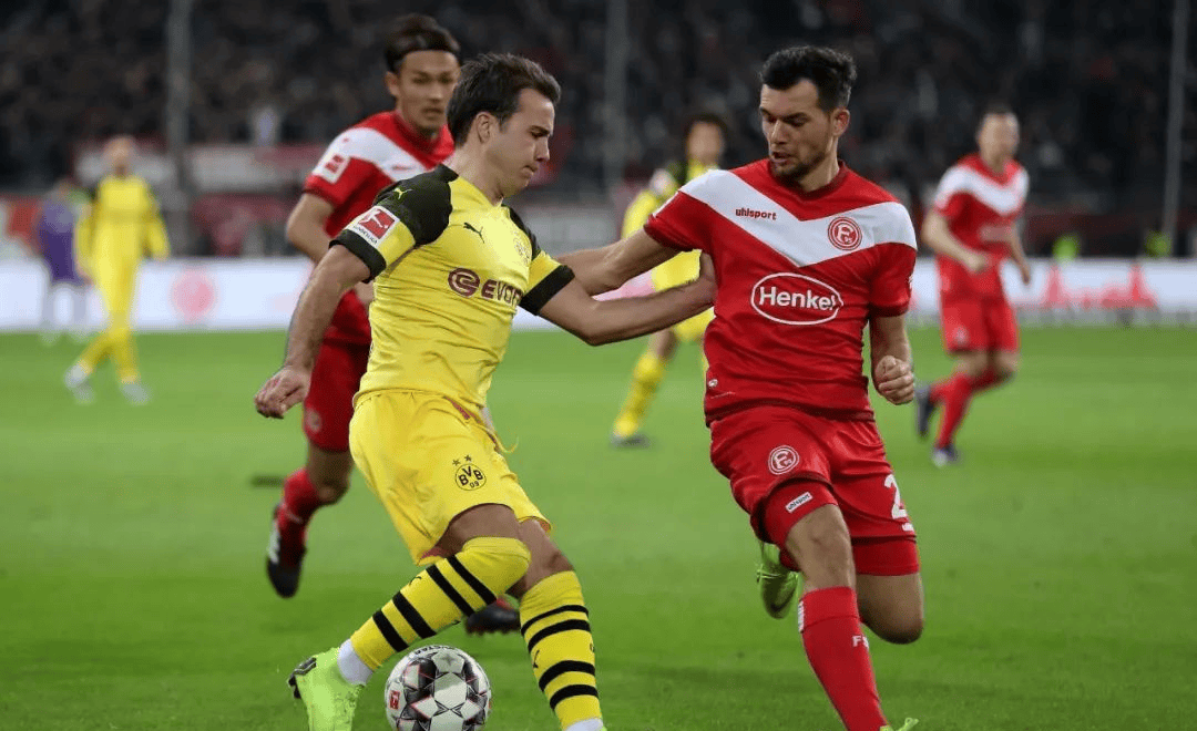 杜塞尔多夫险胜弗来堡,保住主场优势的简单介绍 杜塞尔多夫险胜弗来堡,保住主场优势的简单介绍