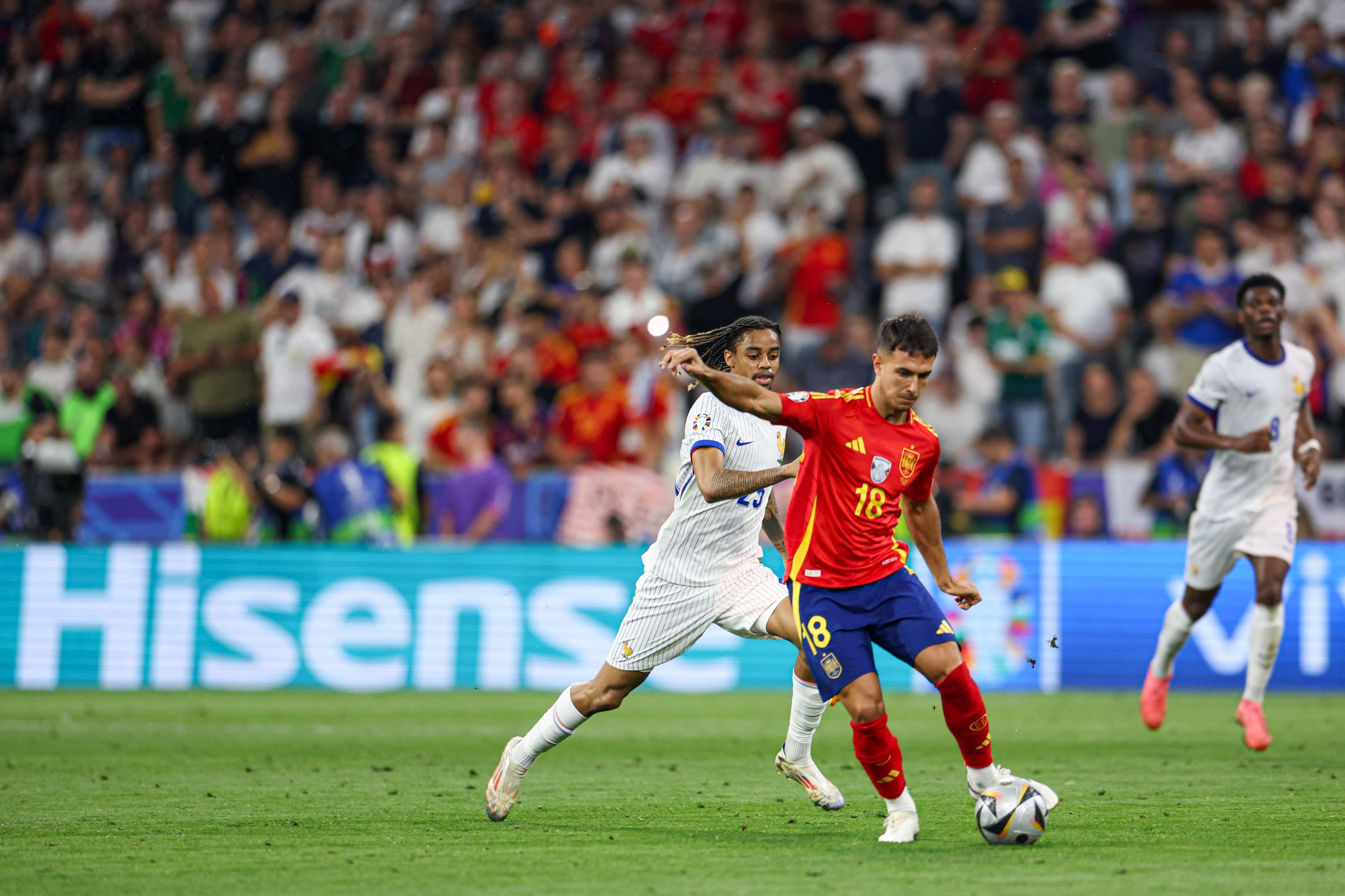 瑞典队在激烈比赛中晋级欧洲杯半决赛 瑞典队在激烈比赛中晋级欧洲杯半决赛