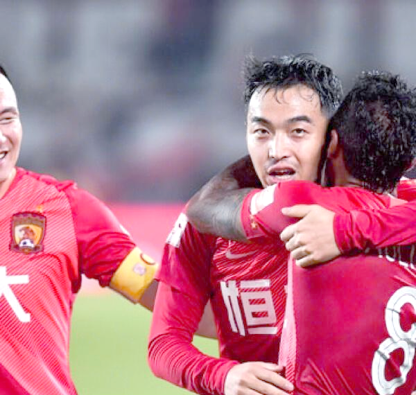 深圳佳兆业客场击败广州富力,豪取三分的简单介绍 深圳佳兆业客场击败广州富力,豪取三分的简单介绍