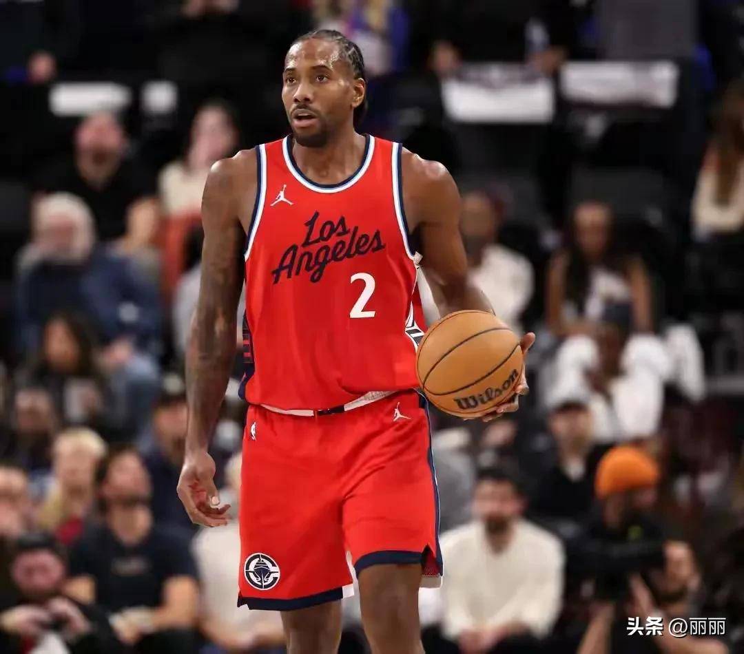 包含老鹰队主教练为球员立功，期待未来成就的词条