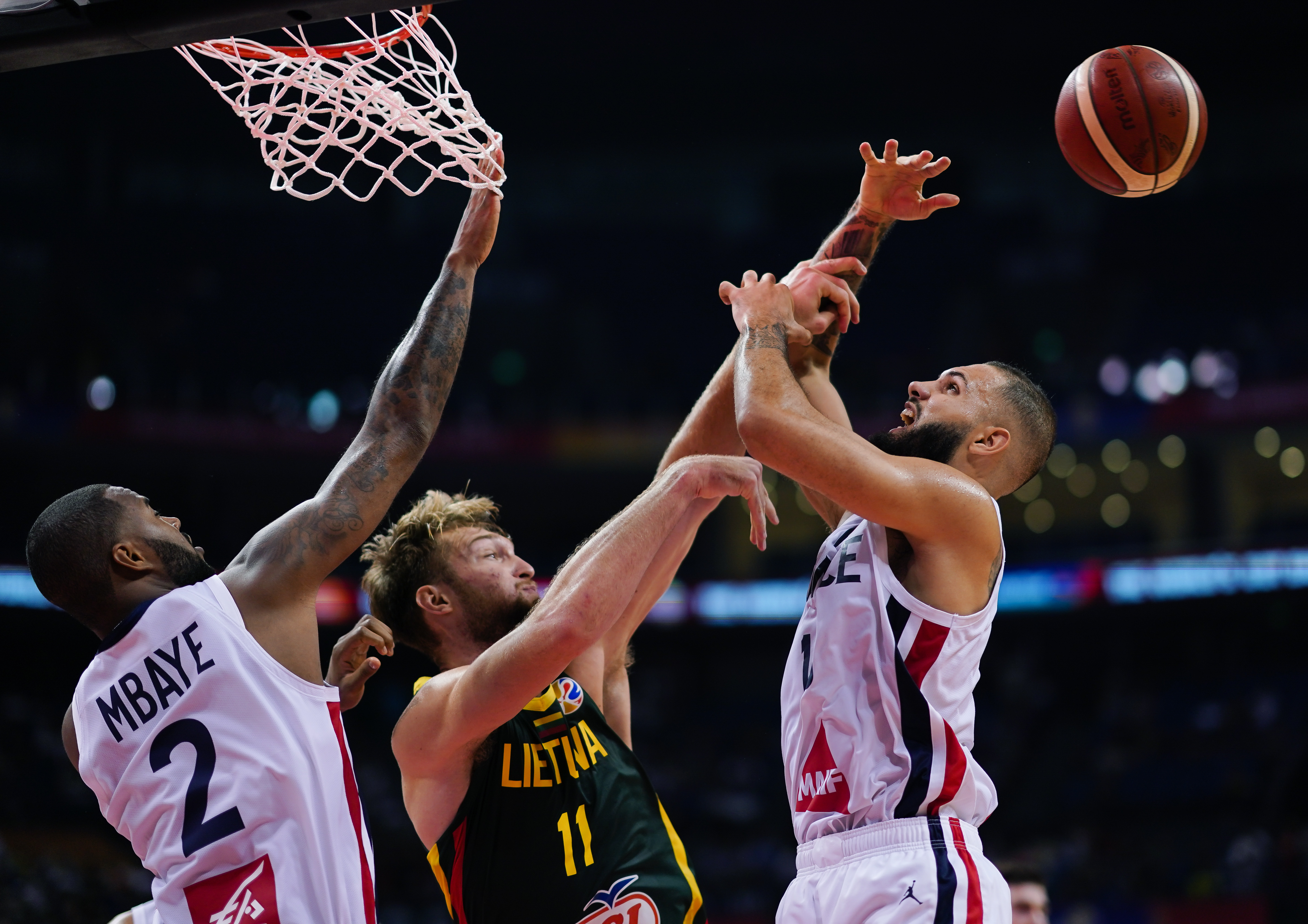 立陶宛队在欧预赛中逆袭成功，跻身八强的简单介绍