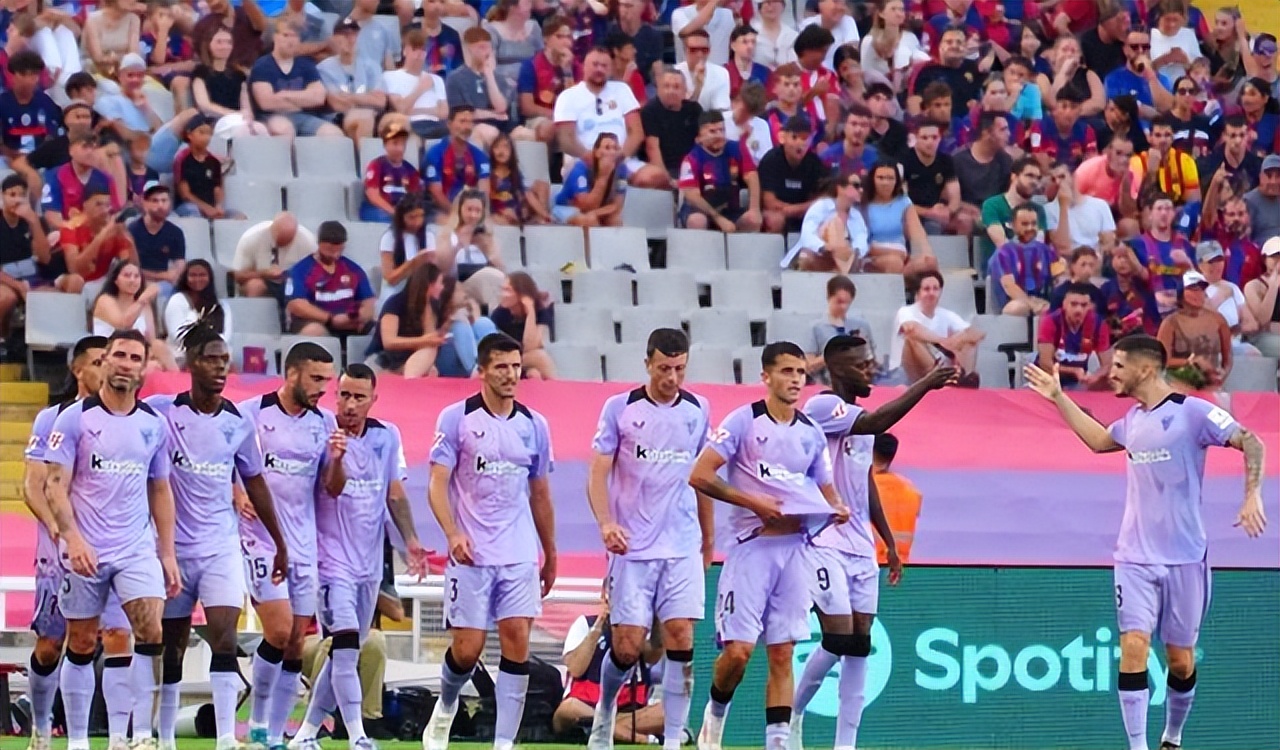 包含阿根廷篮球联赛总决赛，波萨达斯之狮扭转局势逆袭获胜的词条