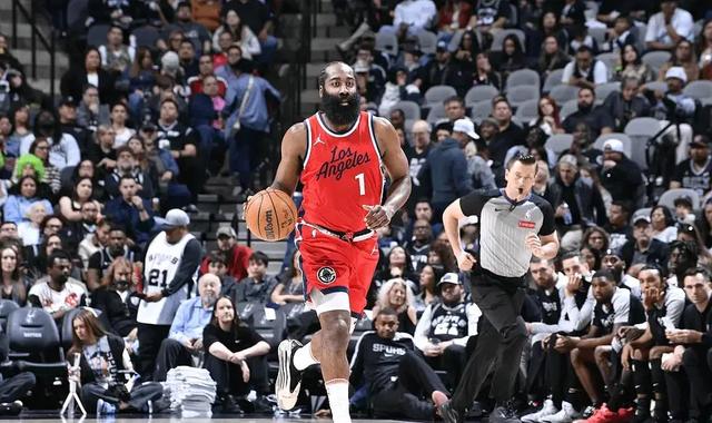 快船轻取雷霆进军西部半决赛 快船轻取雷霆进军西部半决赛