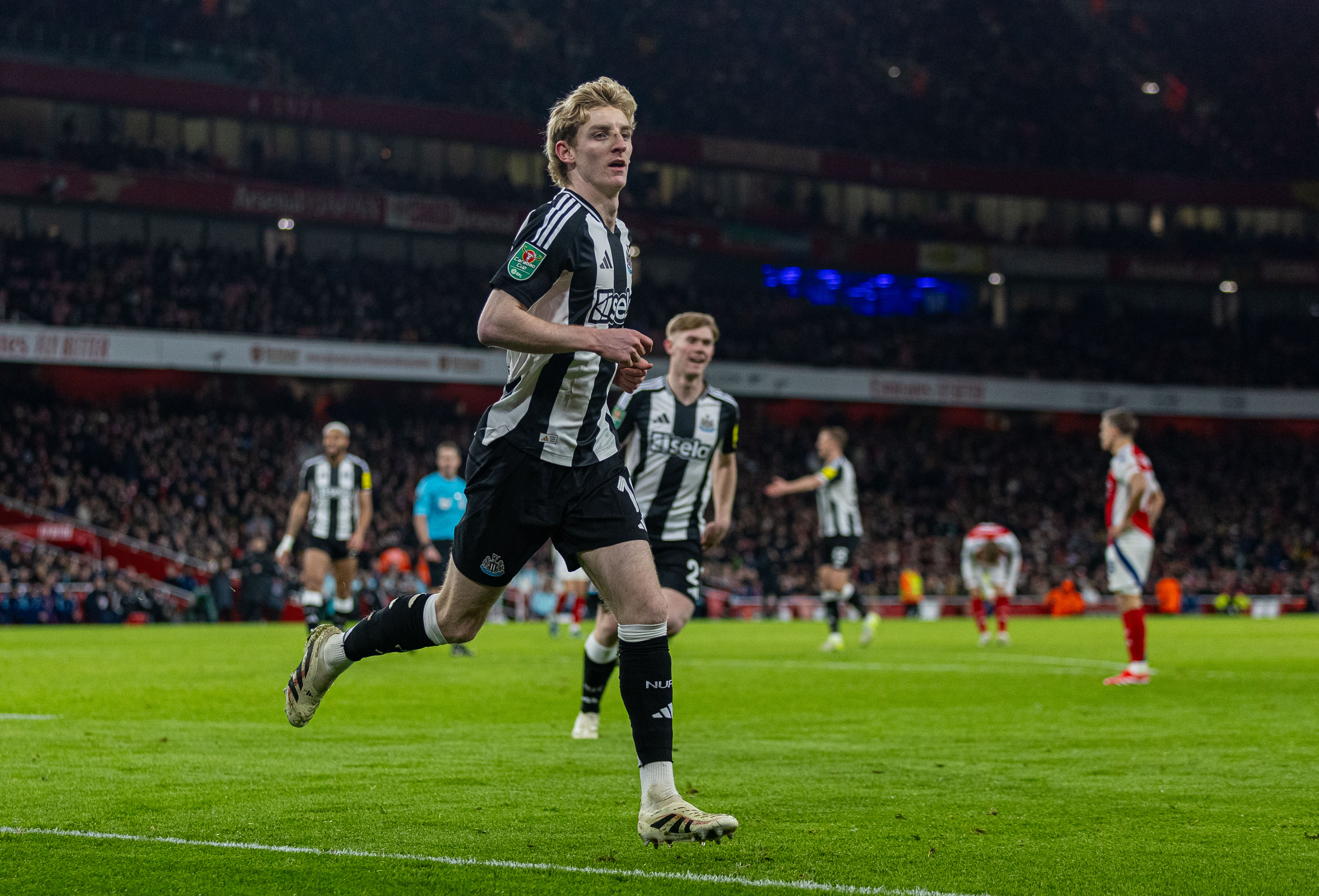 开云体育APP下载-阿森纳赛场求胜欲望强烈，决心拿下比赛