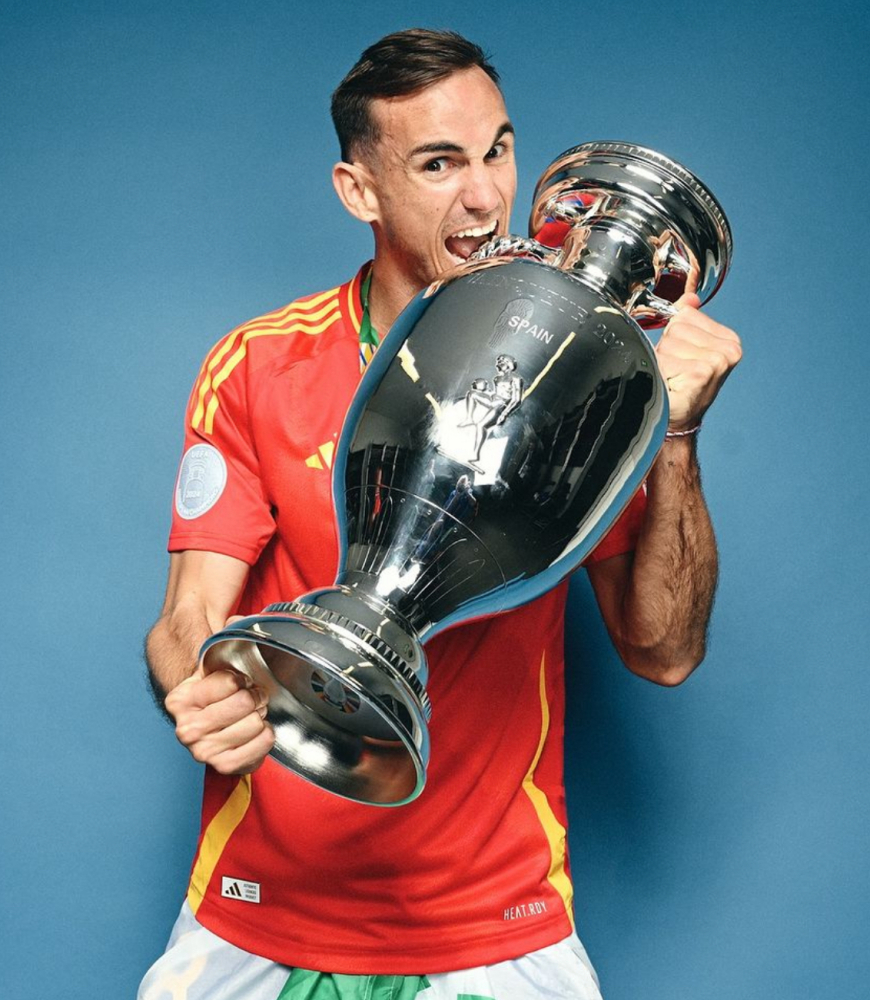 开云平台-包含欧洲冠军联赛半决赛战况猛料球员独门绝技亮相的词条