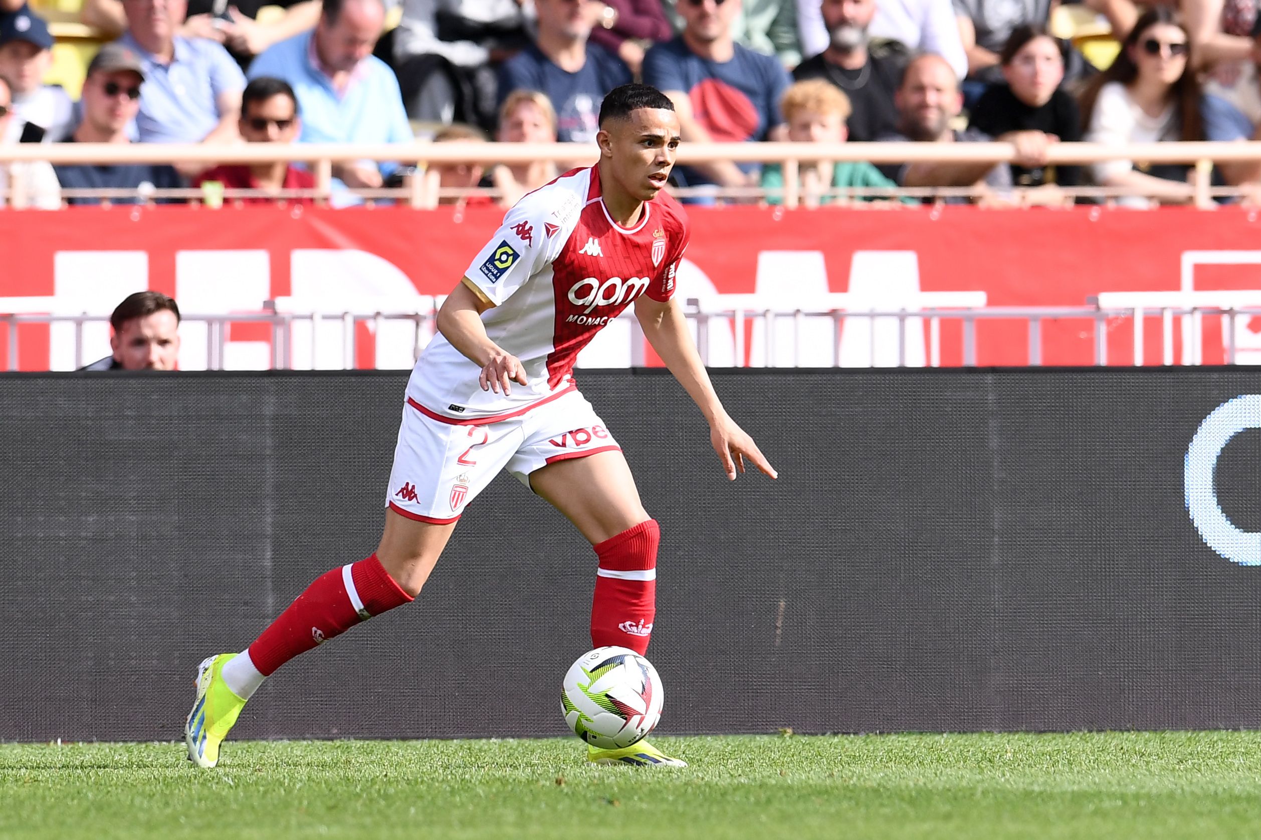 摩纳哥队主教练大手笔引援,助球队壮大实力 摩纳哥队主教练大手笔引援,助球队壮大实力