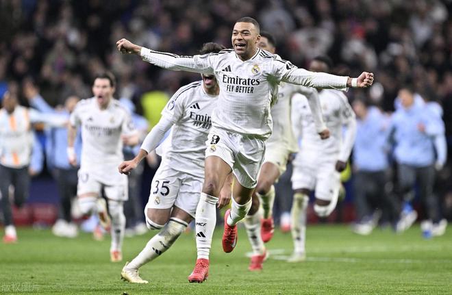 皇家马德里惊险晋级，本泽马绝杀帮球队晋级