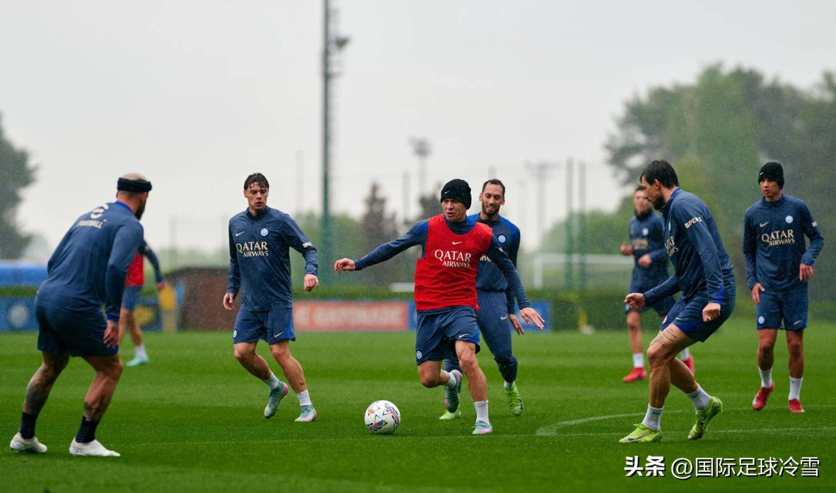 教练组对战术进行调整,备战策略成熟 教练组对战术进行调整,备战策略成熟