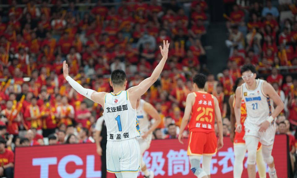 湖南男篮在主场与河北队交锋，喜获胜利