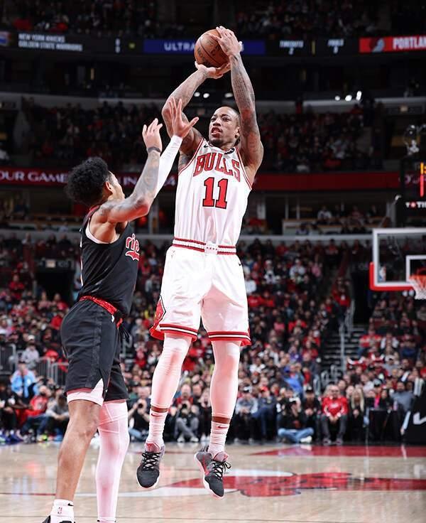 开拓者队面对猛龙队强劲挑战,全力以赴 开拓者队面对猛龙队强劲挑战,全力以赴