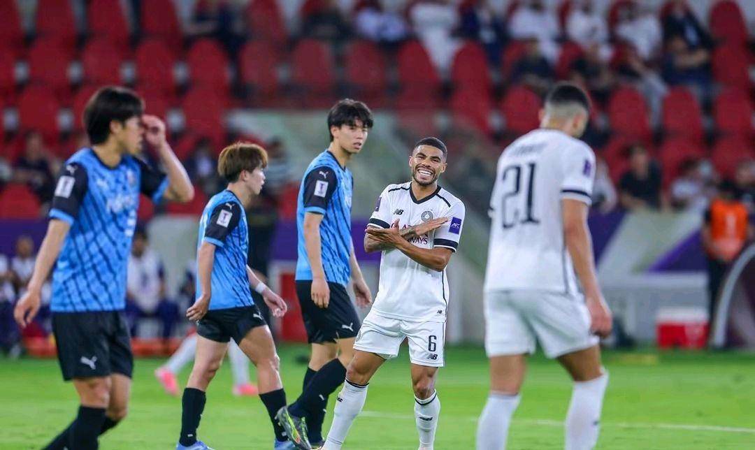 东亚区域足球联赛各路强队角逐中