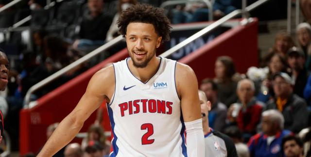 年轻球员崭露头角,被誉为未来之星 年轻球员崭露头角,被誉为未来之星