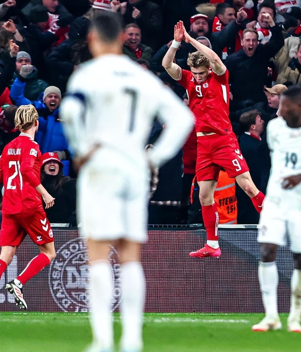 克罗地亚遭遇法国逆袭,小组赛出线困难重重 克罗地亚遭遇法国逆袭,小组赛出线困难重重