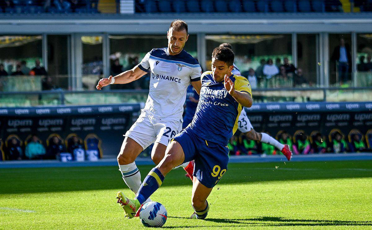 开云体育登录-尤文图斯客场爆冷负维罗纳，遭遇联赛领头羊拉齐奥威胁的简单介绍