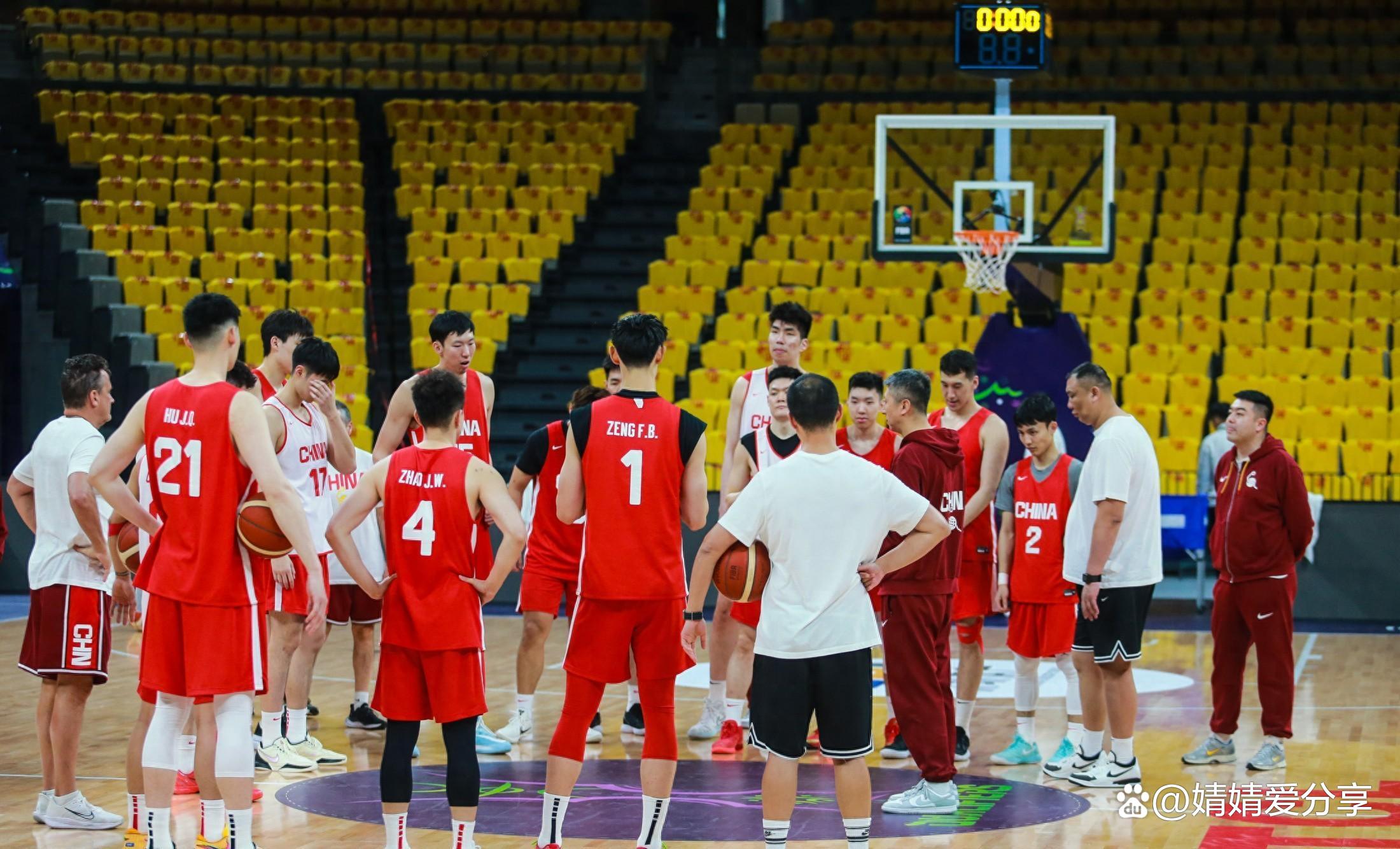 开云体育在线-CBA球员私下聚餐引发风波，涉事球队受罚