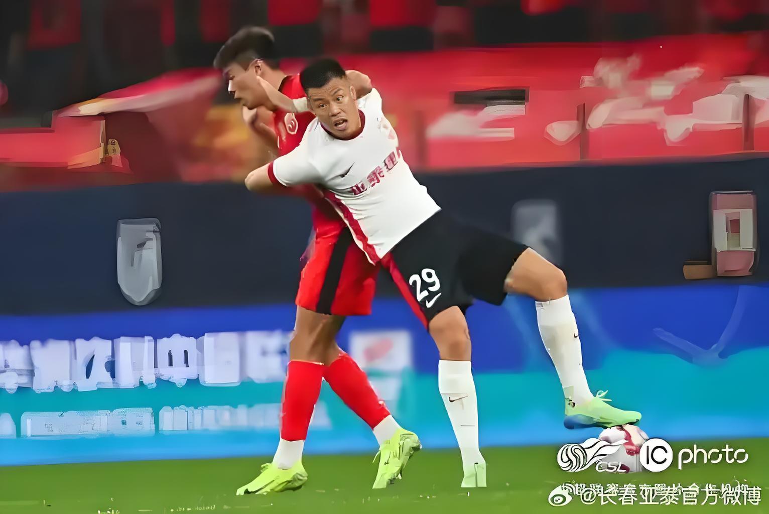 开云体育-广州华南虎客场逼平长春亚泰，表现不俗