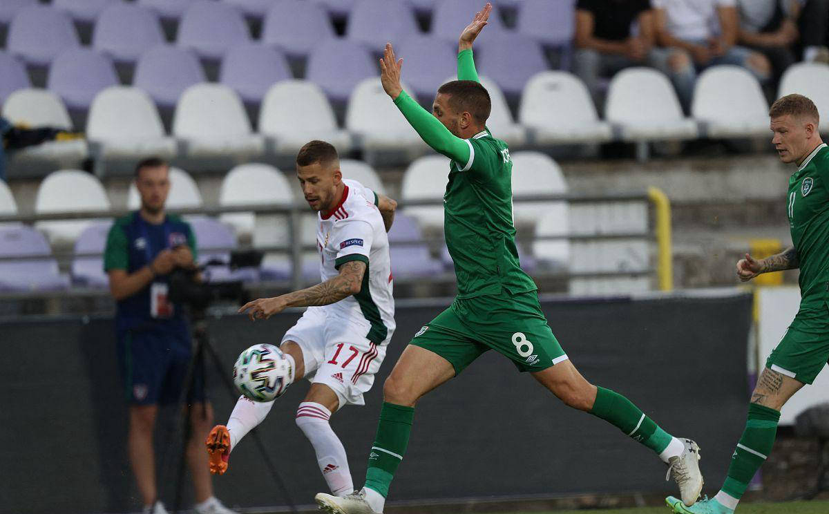 开云APP-拜仁慕尼黑战胜对手，锁定小组第一