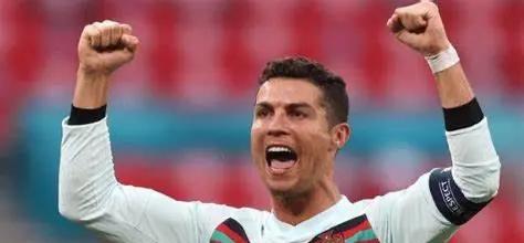 葡萄牙队在欧预赛中力克土耳其