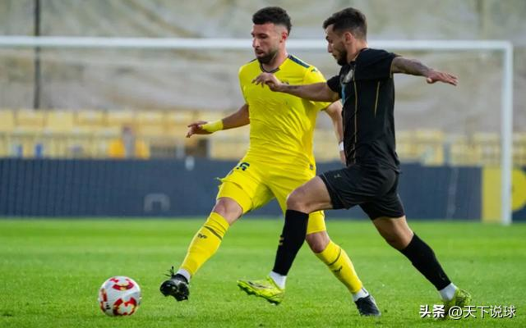 比利亚雷亚尔主场失利，球队士气低迷，需调整战术的简单介绍