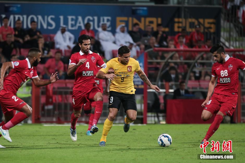 关于斯佩齐亚客场战平榜首之争未来无限的信息