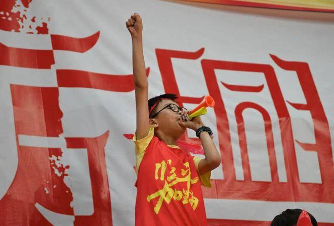 球队士气犹如火焰,全员备战强势向前 球队士气犹如火焰,全员备战强势向前