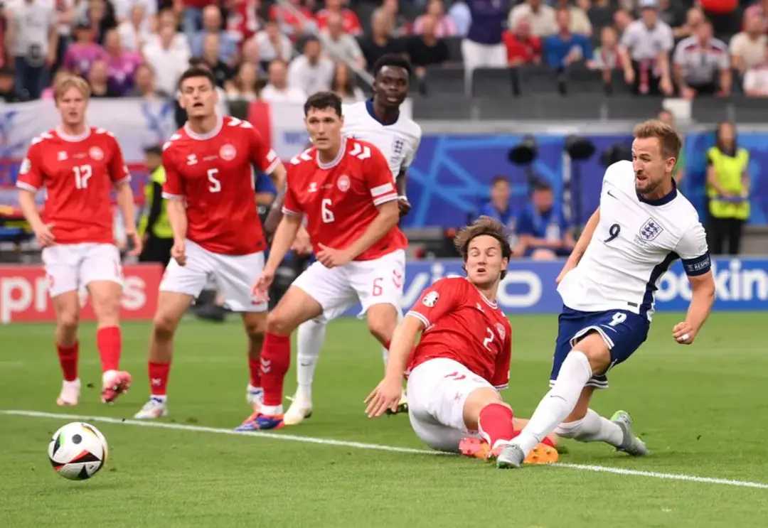 瑞士客场击败保加利亚,小组头名争夺激烈 瑞士客场击败保加利亚,小组头名争夺激烈