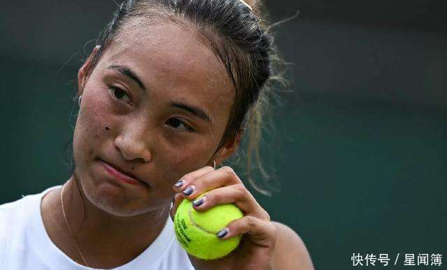 开云体育入口-手忙脚乱赛场频出惊人表现，冠军誓要夺回