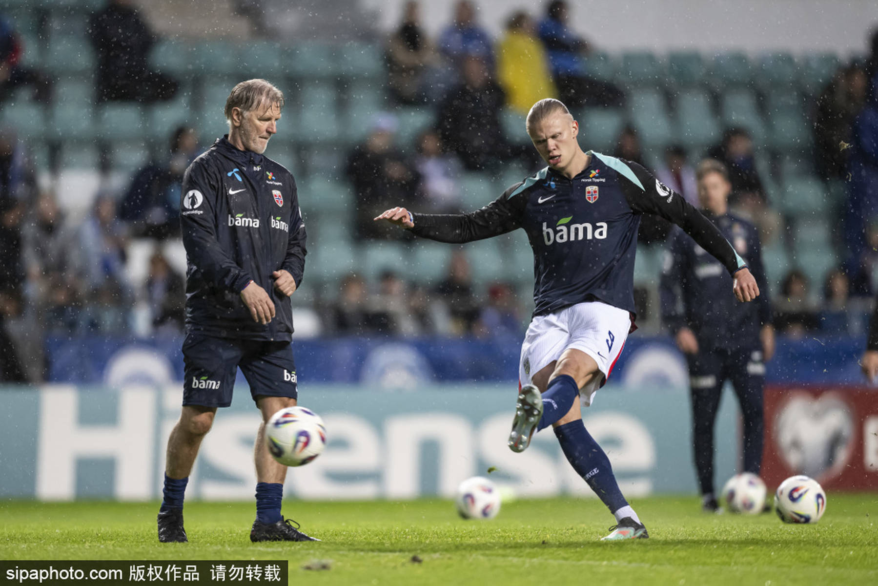 挪威客场大胜摩洛哥，锁定小组第一位