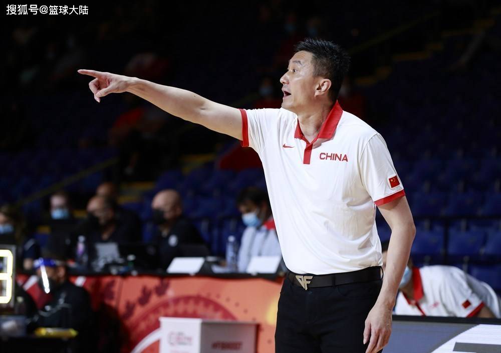 关于球队主教练调整战术布阵，备战新一年赛季的信息