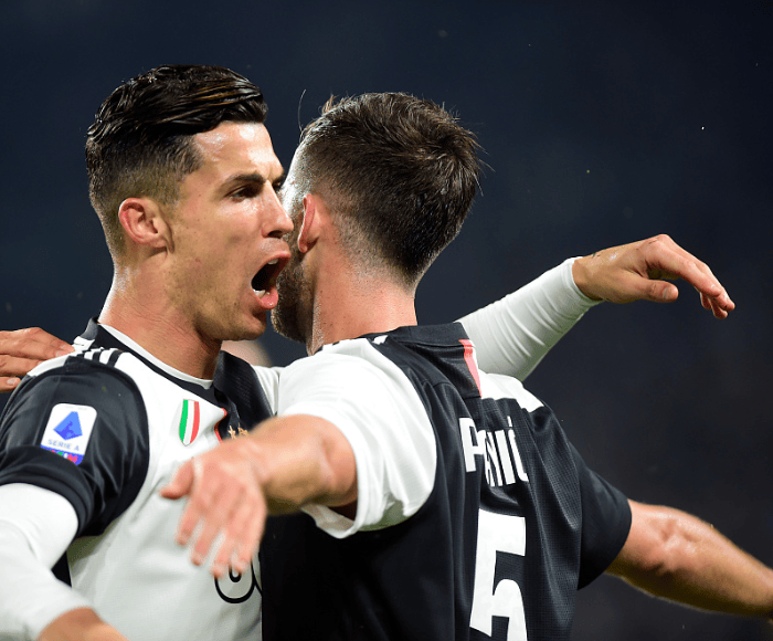 尤文图斯客场对阵博洛尼亚,力争胜利 尤文图斯客场对阵博洛尼亚,力争胜利