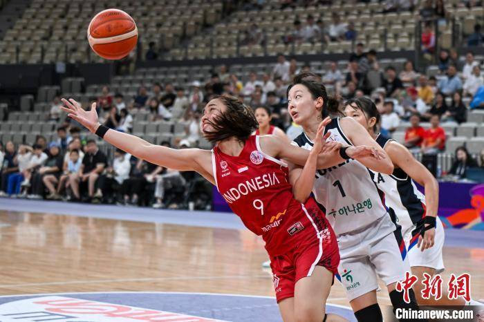 印度尼西亚女篮赢得观众喝彩，创造篮球世界杯佳绩