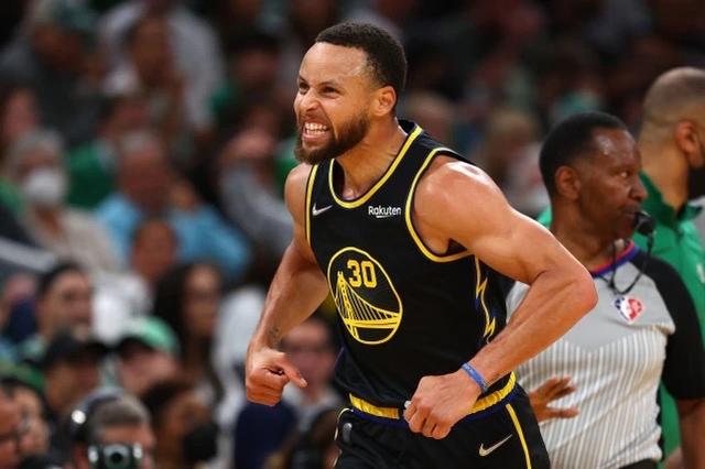 勇者无敌：面对困境，球员们永远都是战斗到底的勇士