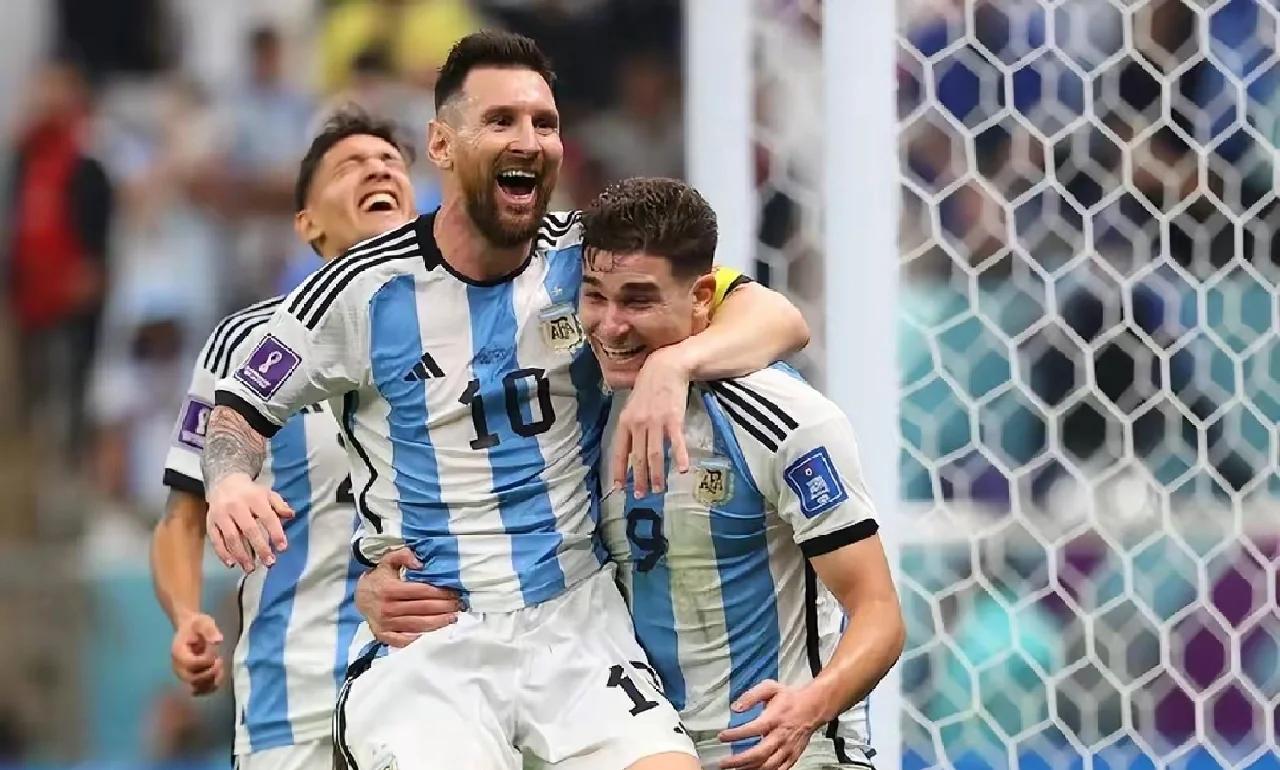 阿根廷队大比分战胜克罗地亚，成功晋级决赛