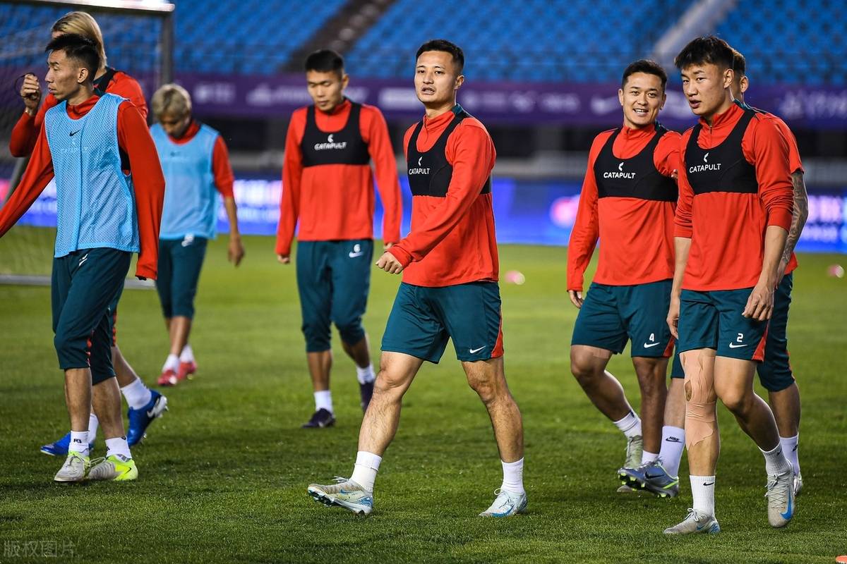 开云体育中国-河南队全队备战新赛季备受期待