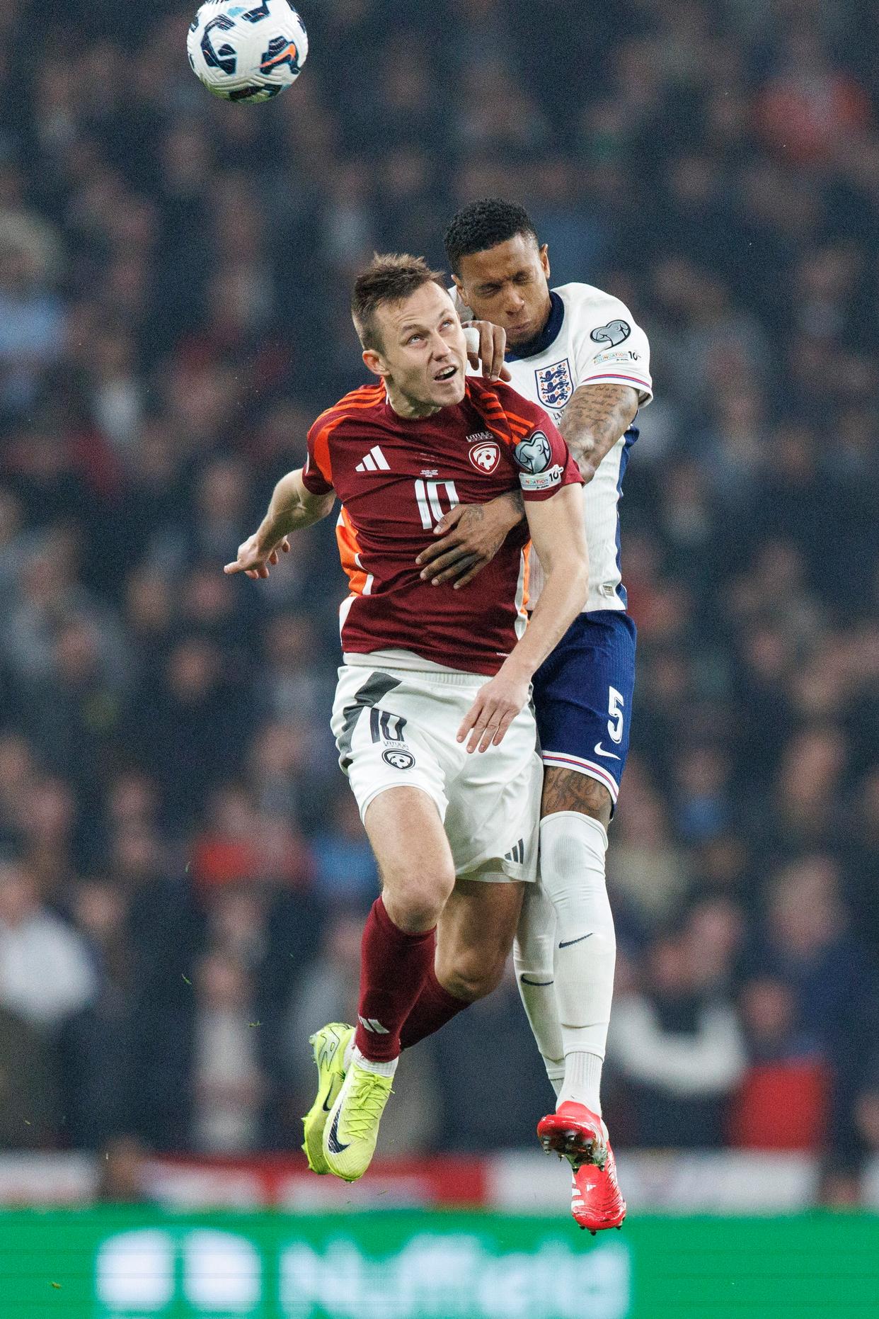 开云体育官方网站-英格兰虽胜挪威但预选赛成绩仍需提升