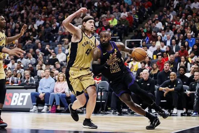 猛龙少帅调整阵容，大胜南部强队的简单介绍