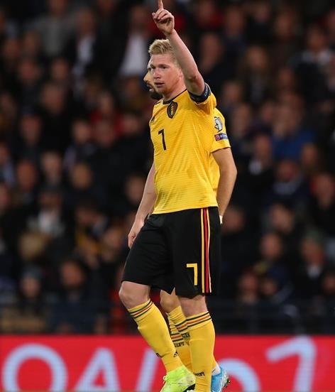 荷兰田径选手爆冷夺冠,刷新纪录 荷兰田径选手爆冷夺冠,刷新纪录