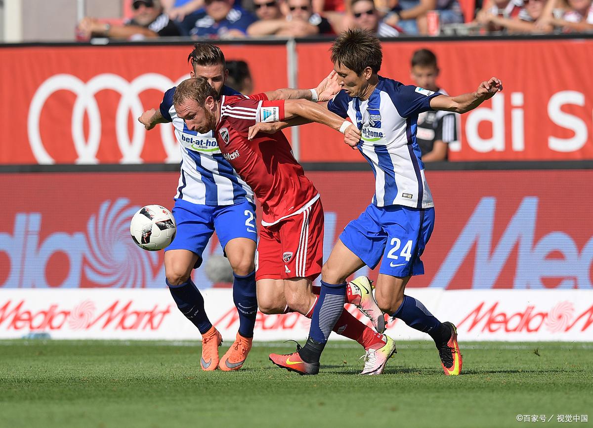 包含沙尔克队陷入低迷,教练严守战术重新调整的词条 包含沙尔克队陷入低迷,教练严守战术重新调整的词条