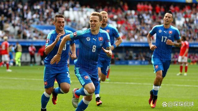 开云体育登录-关于欧预赛关键战即将打响，球队联手备战的信息