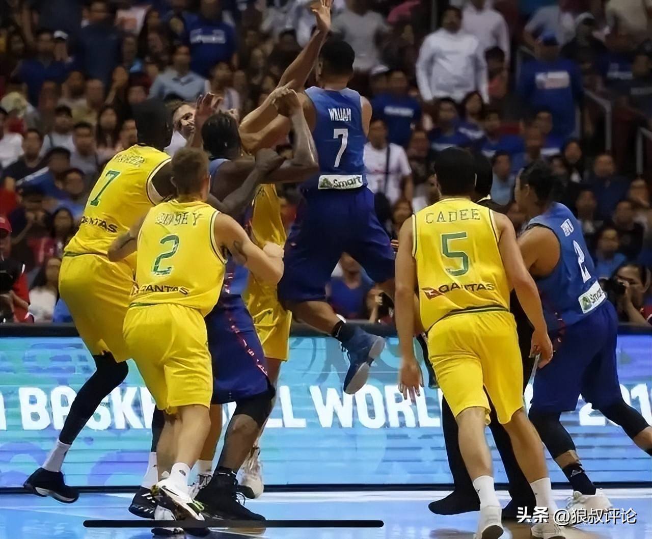 球队备赛情况备受关注，球员们备战艰难