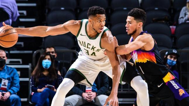 开云体育官网-关于雄鹿翻盘上海队，布克扛起全队的信息