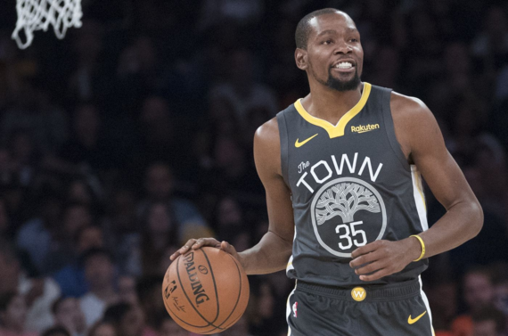 关于尼克斯完胜山西队，伦纳德刷新纪录的信息