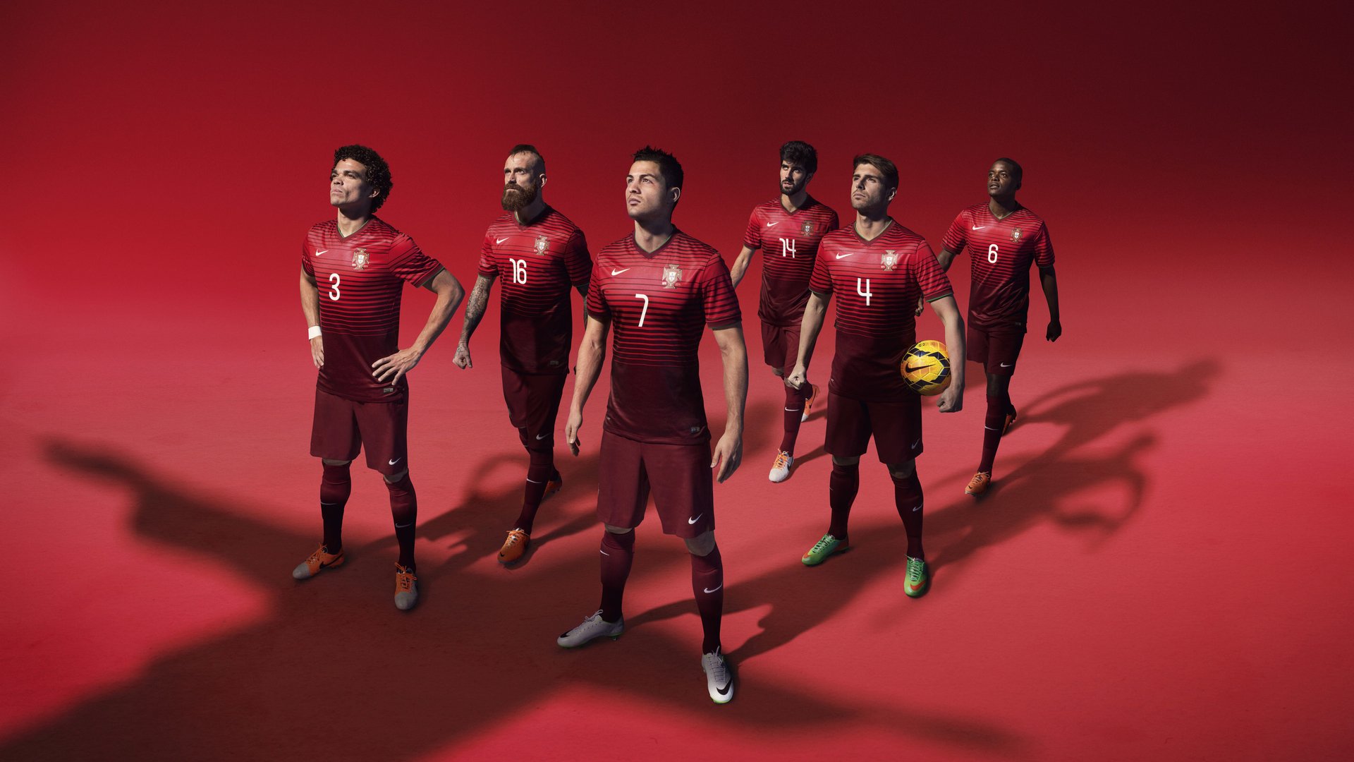 圣地亚哥的风，吹过赫尔辛基的冰，智利爆冷芬兰背后的关键先生罗德里