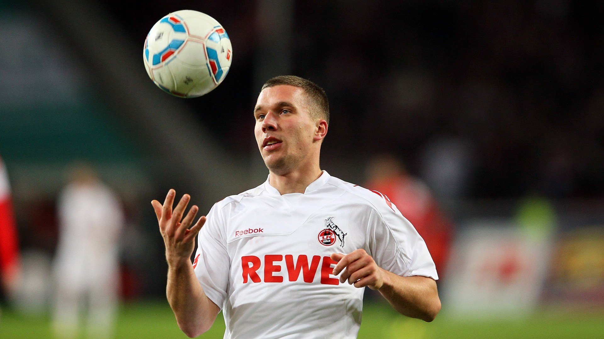 开云体育中国-北岸花园的寂静，当恩比德披上篮网球衣