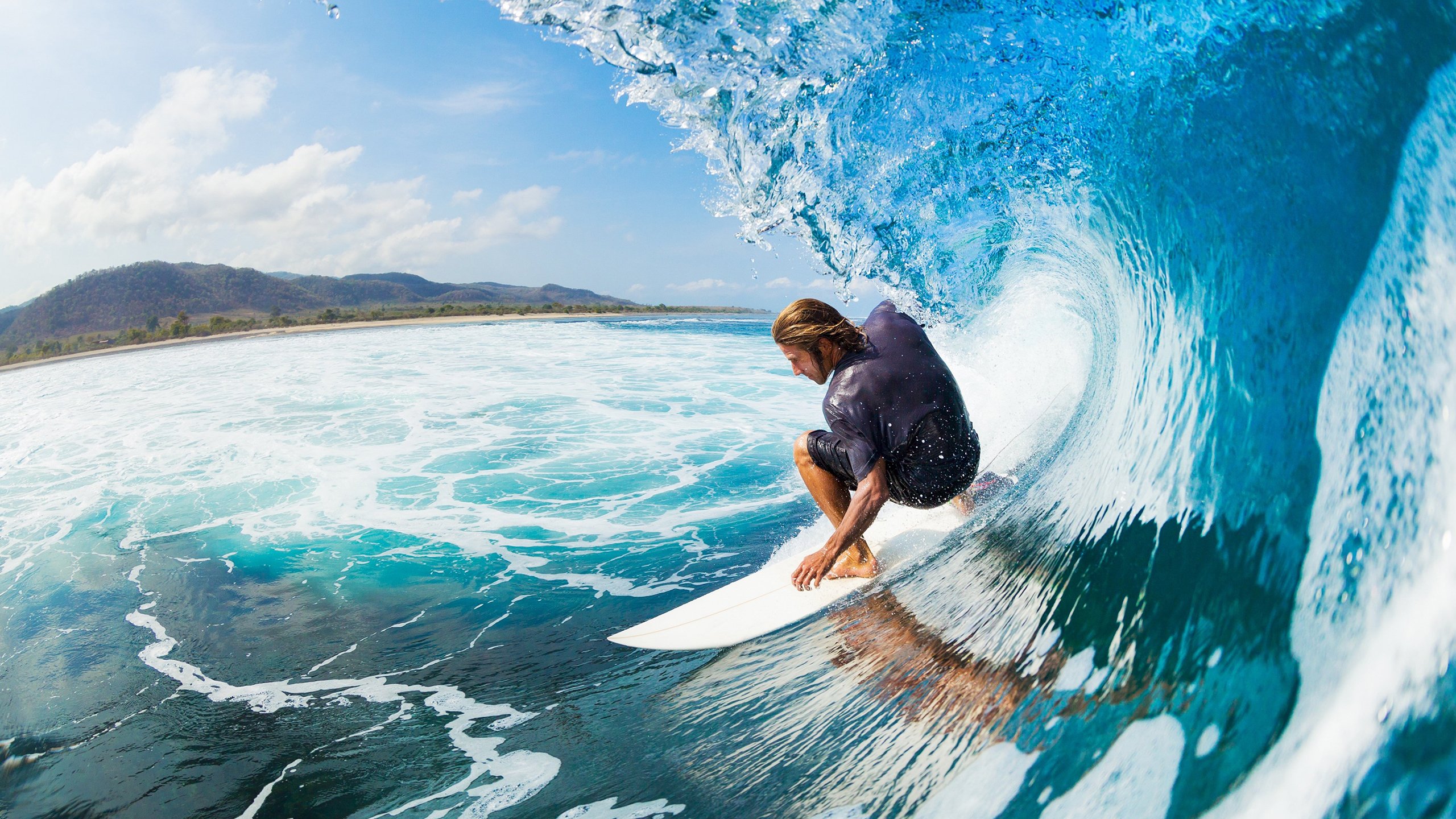 生死时速间的逆天改命，塞恩斯如何以一次不可能的超车为雷诺掀翻法拉利王朝？